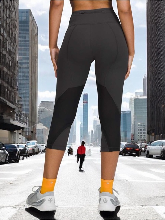 Lululemon Throwback Inspire High-
Rise Crop 21" in Graphite Grey / Black Sz 4 - Picture 2 of 14